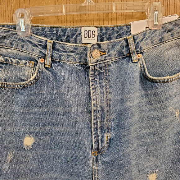 NWT BDG Urban Outfitters Mom High Rise Jeans, size 32 - Picture 5 of 16